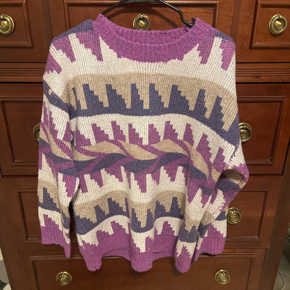 Brand new never worn Vici sweater